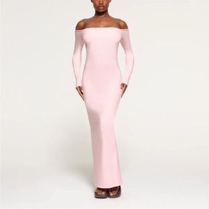 SKIMS Pink Off-Shoulder Dress

NEVER WORN- still has tags